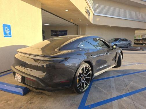 2023 Porsche Taycan Base