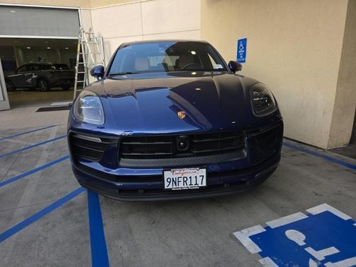 2024 Porsche Macan Base