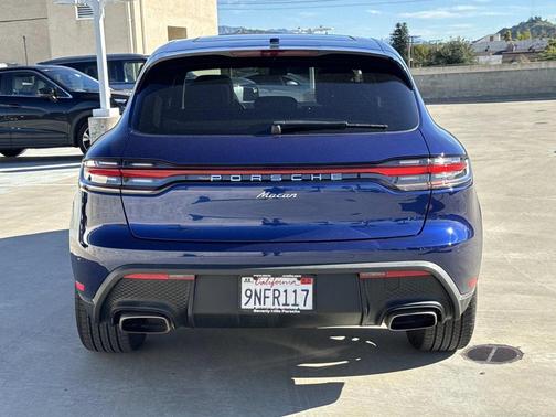 2024 Porsche Macan Base