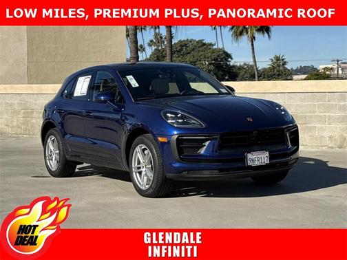 2024 Porsche Macan Base