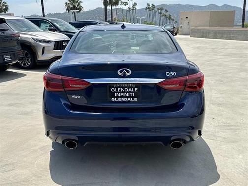 2022 INFINITI Q50 LUXE