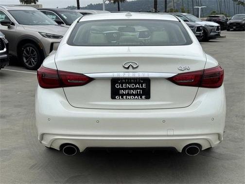 2024 INFINITI Q50 LUXE