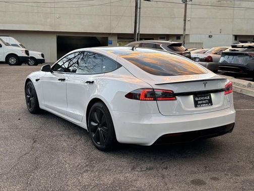 2021 Tesla Model S Plaid