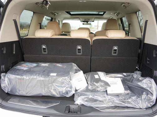 2026 INFINITI QX80 PURE