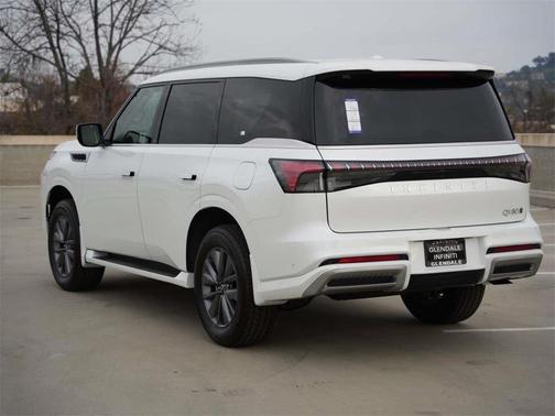 2026 INFINITI QX80 PURE