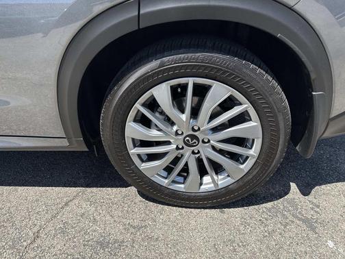 Graphite Shadow 2025 INFINITI QX50 Luxe