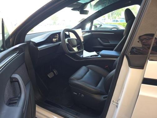 2022 Tesla Model X Plaid