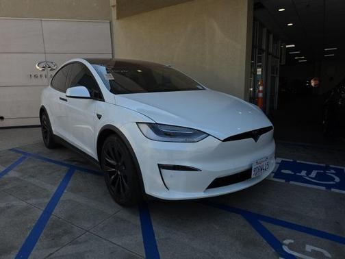 2022 Tesla Model X Plaid