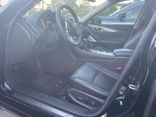 2023 INFINITI Q50 LUXE