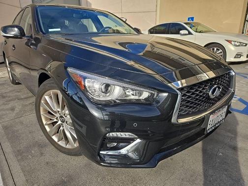 2022 INFINITI Q50 LUXE