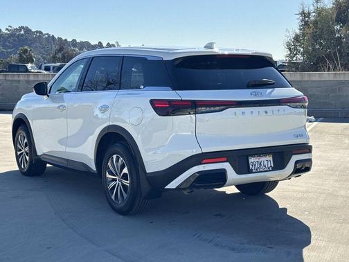 2025 INFINITI QX60 Pure