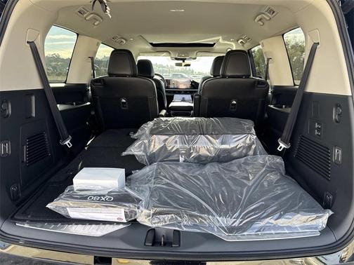 2026 INFINITI QX80 PURE