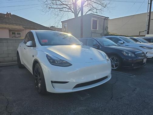 2023 Tesla Model Y Performance