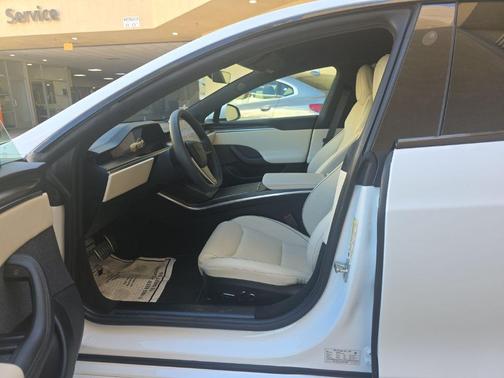 2021 Tesla Model S Plaid