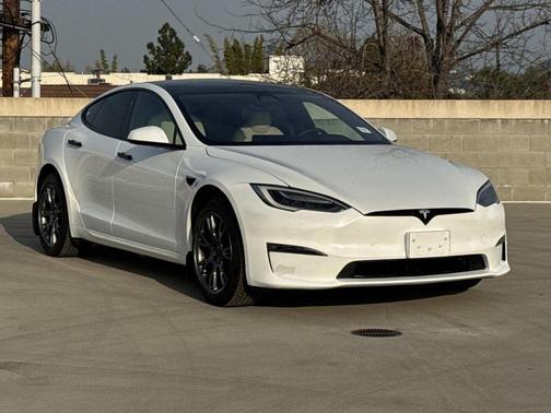 2021 Tesla Model S Plaid