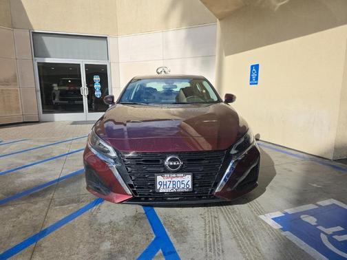 2023 Nissan Altima 2.5 SV