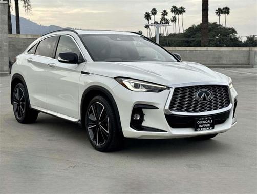 2023 INFINITI QX55 LUXE