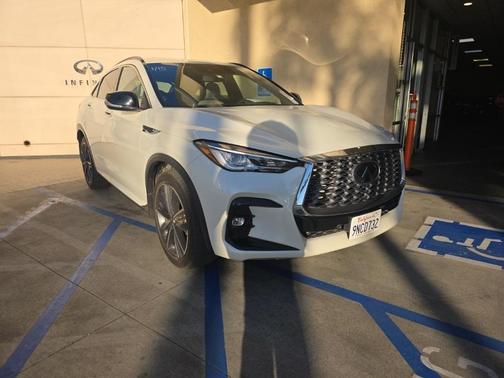 2023 INFINITI QX55 LUXE