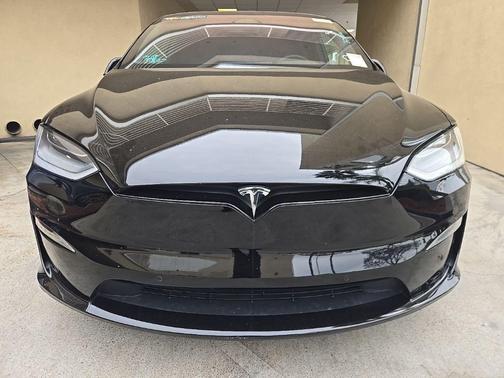 Black 2022 Tesla Model X Plaid