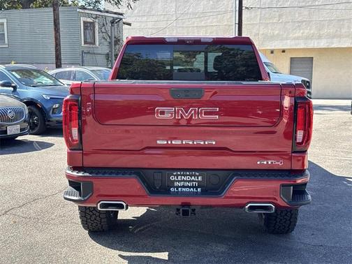 2023 GMC Sierra 1500 AT4