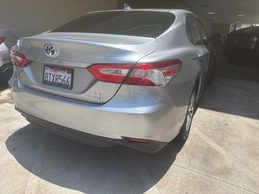 Celestial Silver Metallic 2020 Toyota Camry Hybrid LE