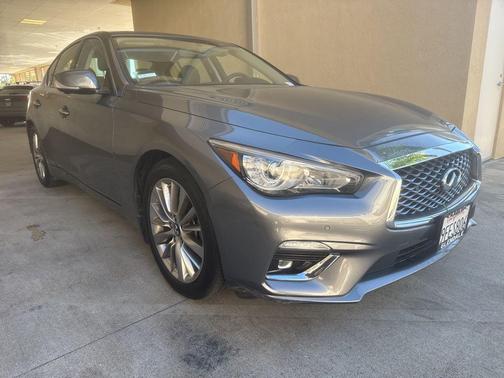 2023 INFINITI Q50 LUXE