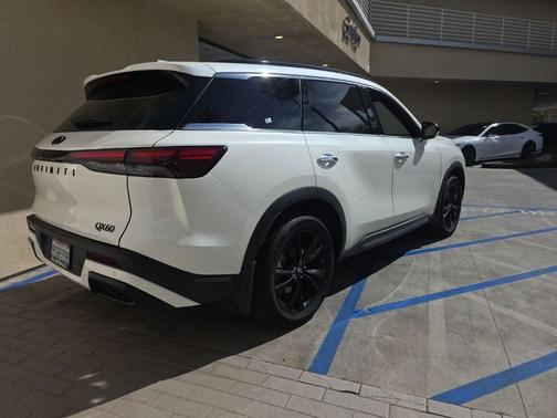 2025 INFINITI QX60 Luxe