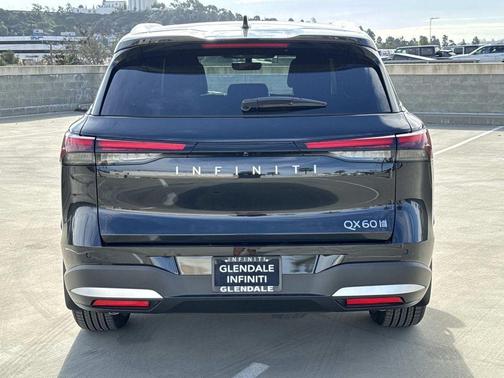 Diamond Black 2026 INFINITI QX60 Luxe