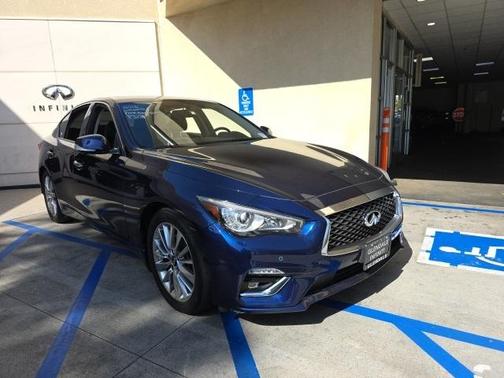 2022 INFINITI Q50 LUXE