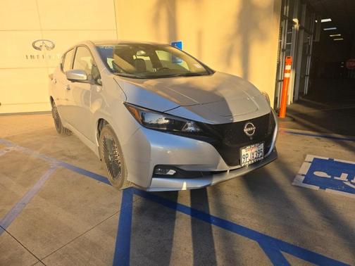 2024 Nissan Leaf SV PLUS