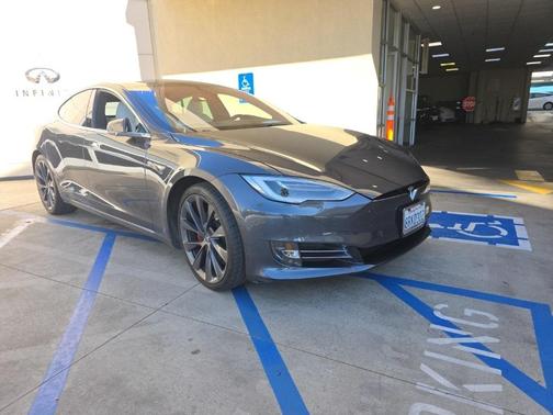 2020 Tesla Model S Performance