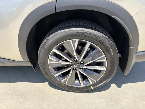 Warm Titanium 2027 INFINITI QX60 Luxe
