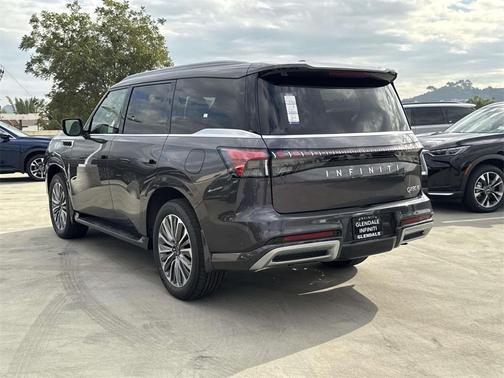 2026 INFINITI QX80 Luxe