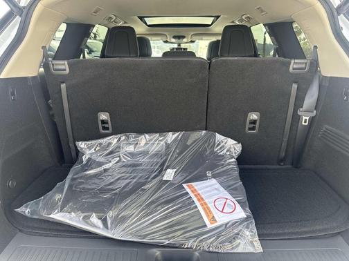 Radiant White 2026 INFINITI QX60 Pure