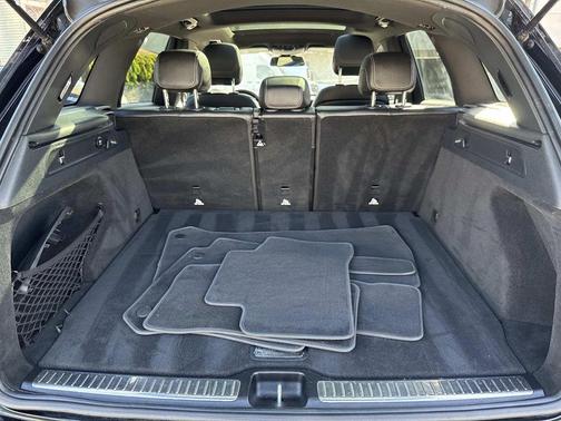 Black 2018 Mercedes-Benz GLC 300 Base 4MATIC