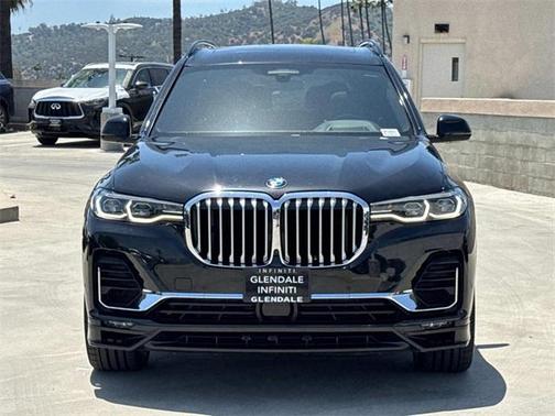 2022 BMW X7 M50i