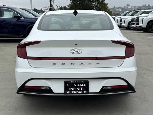 2023 Hyundai SONATA SE
