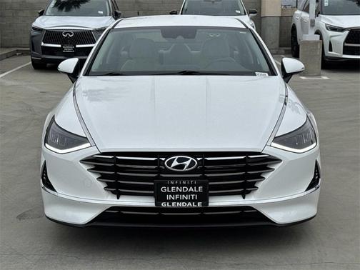 2023 Hyundai SONATA SE