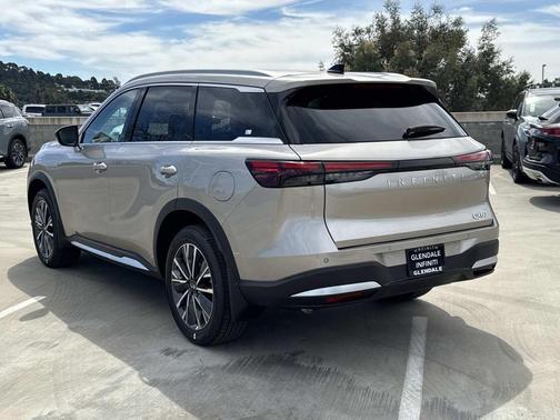 Warm Titanium 2026 INFINITI QX60 Luxe