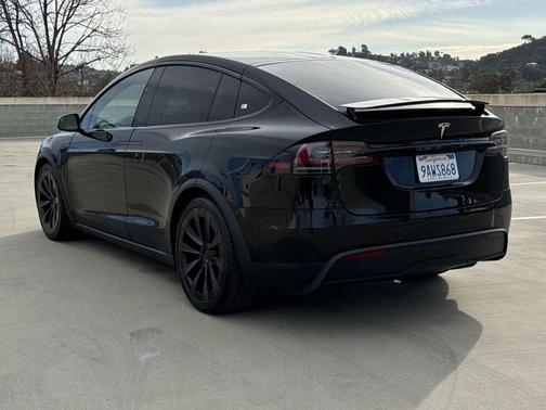 2022 Tesla Model X Base