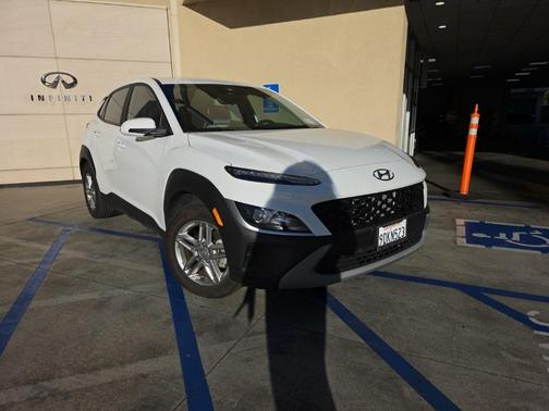 2023 Hyundai KONA SE