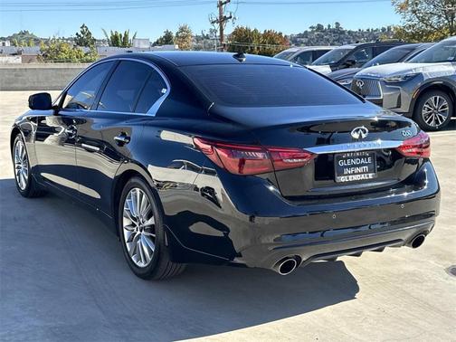 2023 INFINITI Q50 LUXE