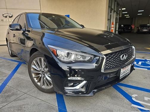 2023 INFINITI Q50 LUXE