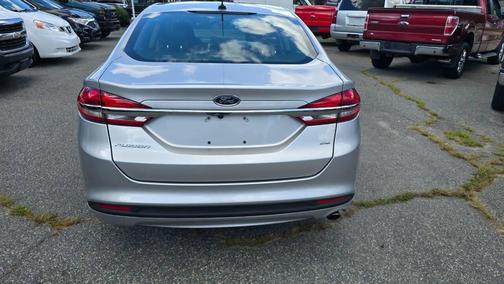 Ingot Silver Metallic 2018 Ford Fusion SE