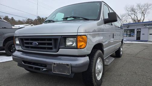 2007 Ford E350 Super Duty XL Wagon