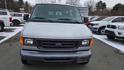 2007 Ford E350 Super Duty XL Wagon