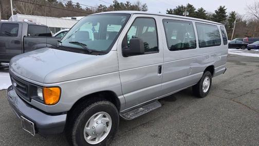 2007 Ford E350 Super Duty XL Wagon