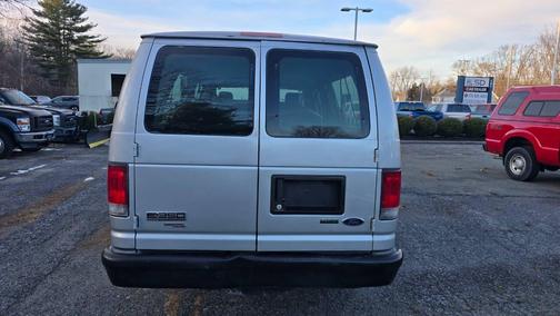 2014 Ford E350 Super Duty XL