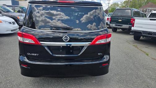 Super Black 2013 Nissan Quest SL