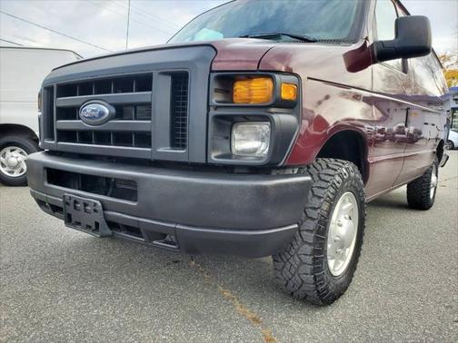 2011 Ford E350 Super Duty Cargo